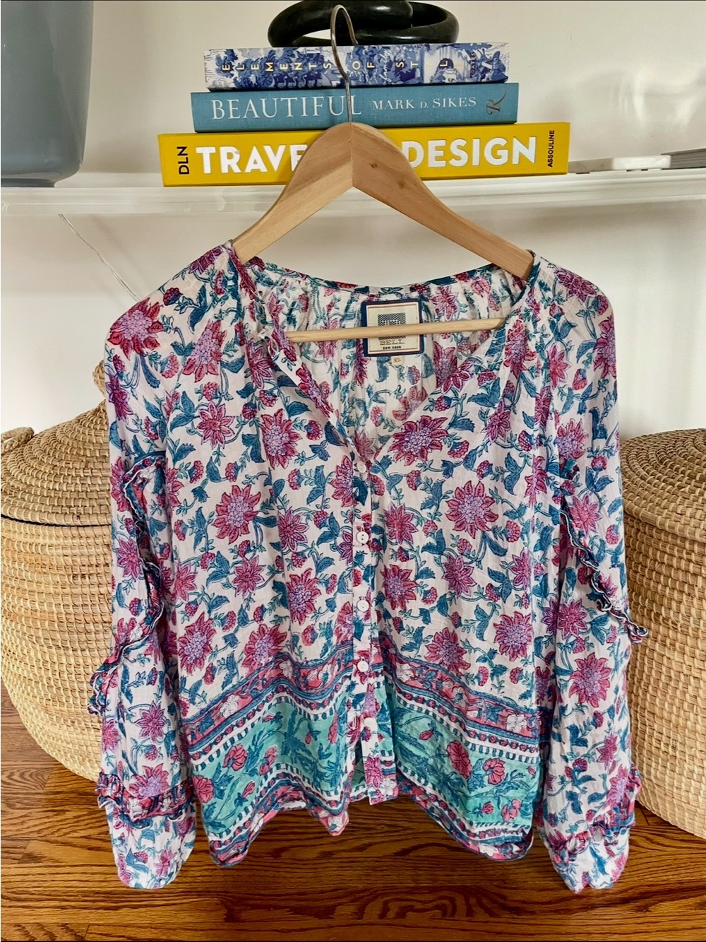 Alicia Bell top